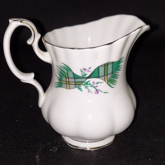 RARE Royal Albert Creamer CAPE BRETON ISLAND Bone China England - Picture 1 of 8